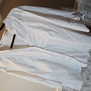 ❄️B9🔹️White Buttondown Blouse